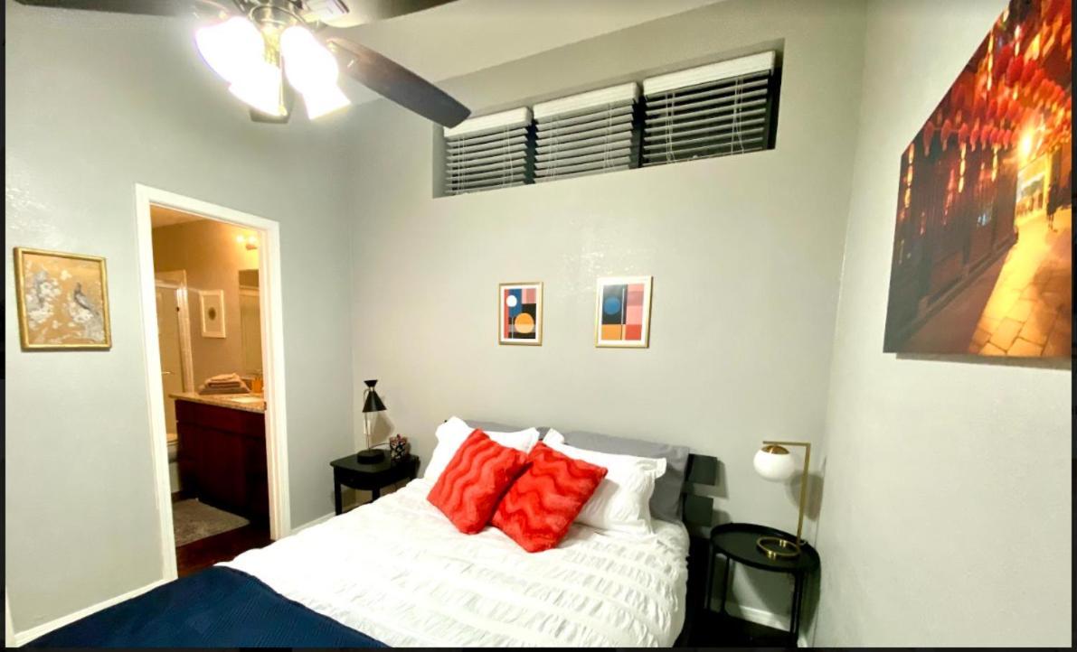 Private Bedroom Suite - Communal House Near Integris Oklahoma City Bagian luar foto